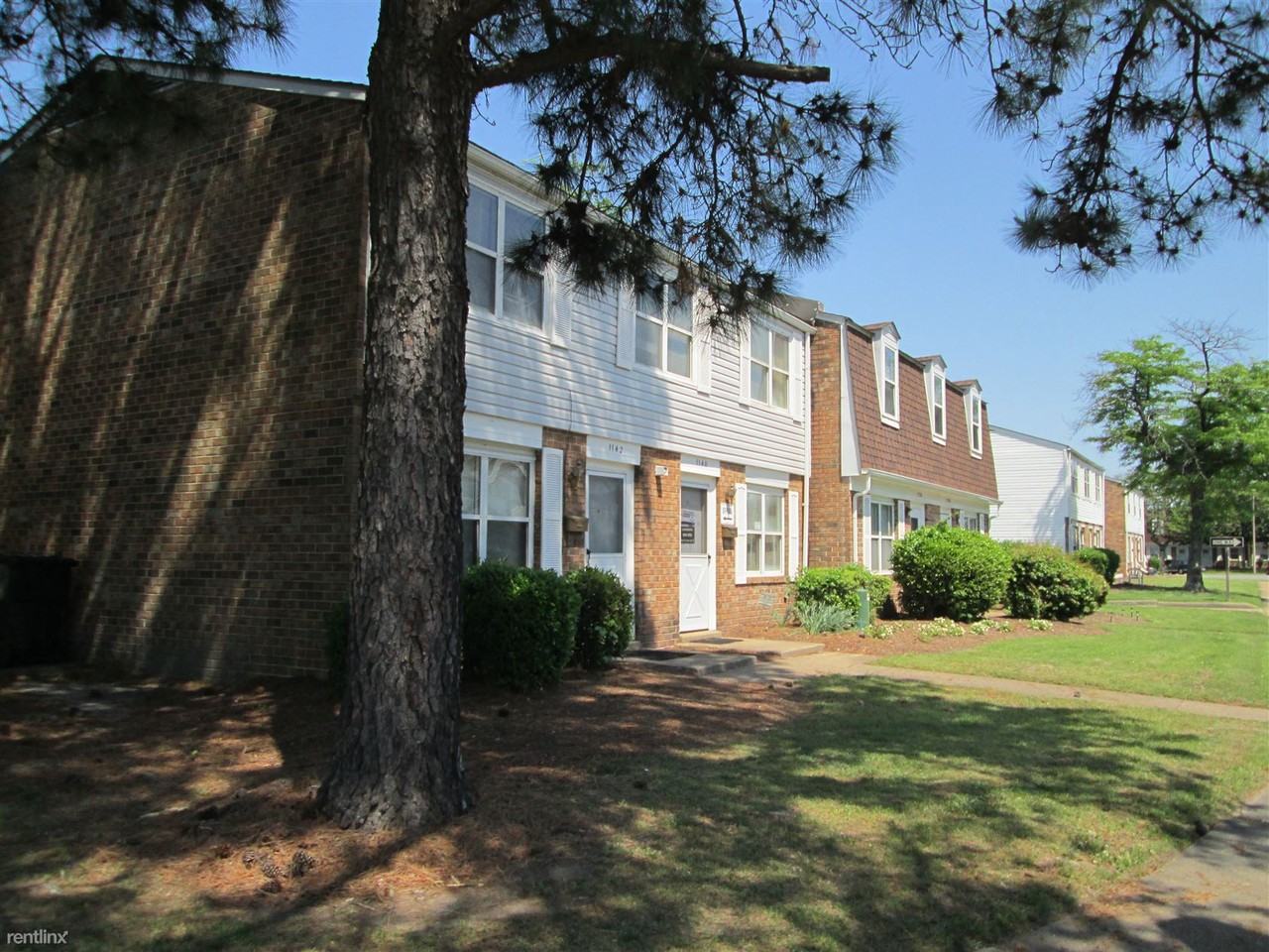 Ebenezer Plaza Apartments 1140 Chisholm Cir, Portsmouth, VA 23704