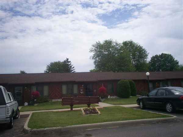 Willow Creek Apartments 917 E Cedar St, Standish, MI 48658 Zumper