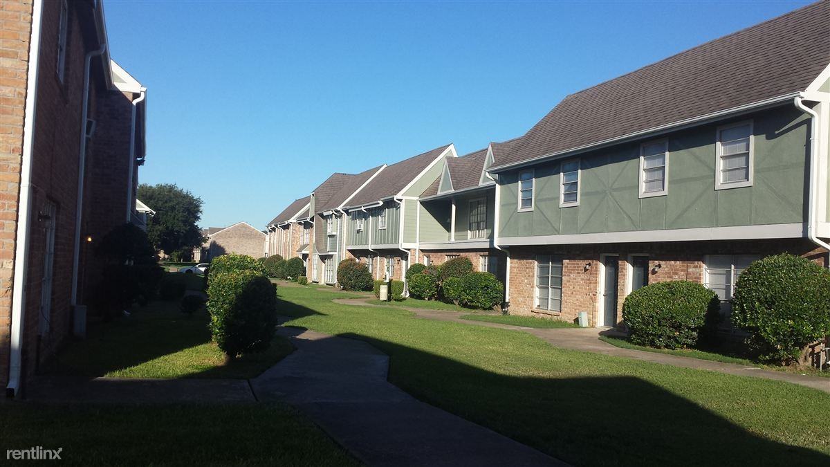 Avalon Village Townhomes Apartments 909 Birnham Woods Blvd, Pasadena