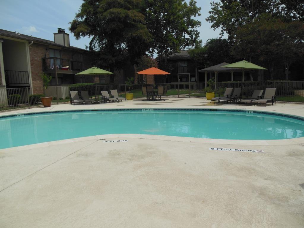 Villa La Jolla Apartments 10101 Forum Park Dr, Houston, TX 77036 Zumper