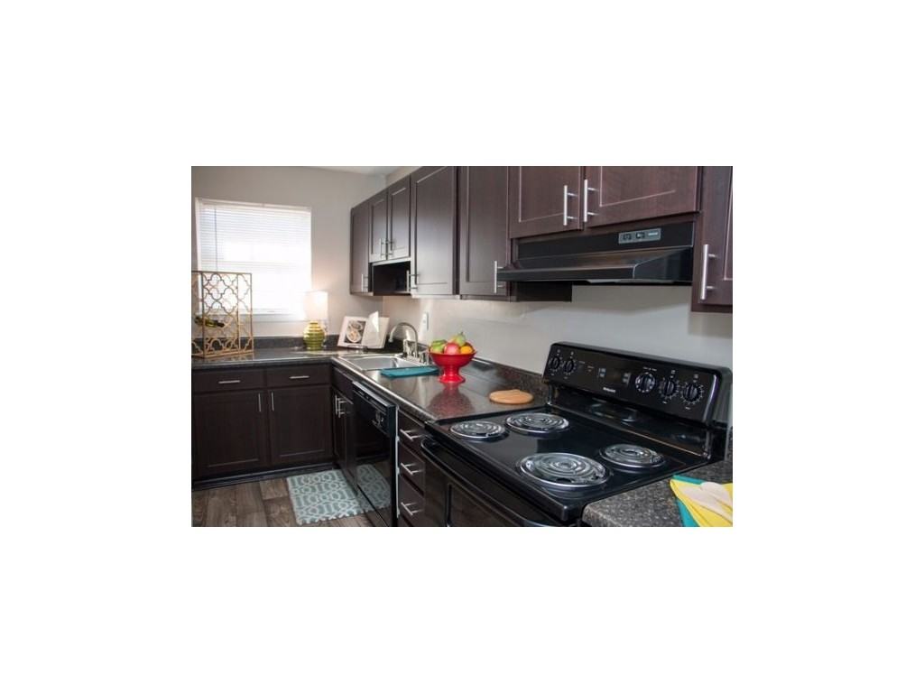 Ashford Pointe Apartments 200 Country Club Ln, Anderson, SC 29625