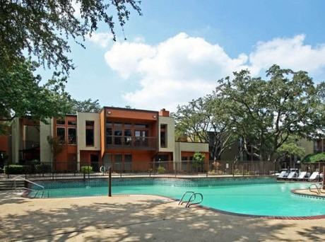 Advenir At Foxmoor Apartments 10843 N Central Expy, Dallas, TX 75231