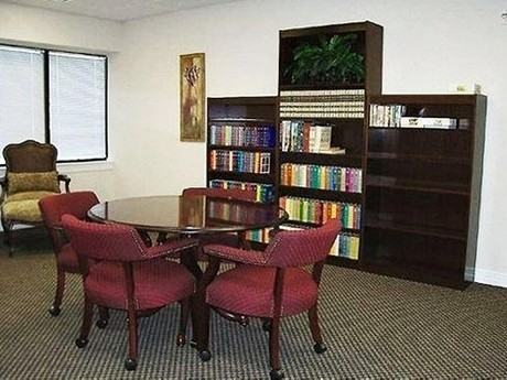 Pegasus Villas Senior Apartments 7200 N Stemmons Fwy, Dallas, TX