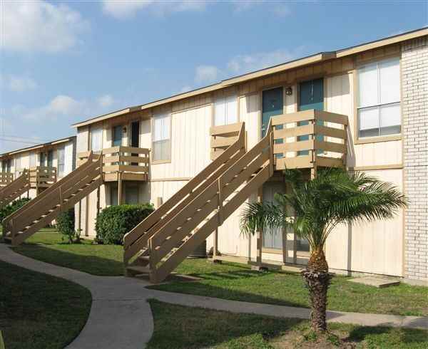 El Bosque Apartments 1609 W Schunior St, Edinburg, TX 78541 Zumper