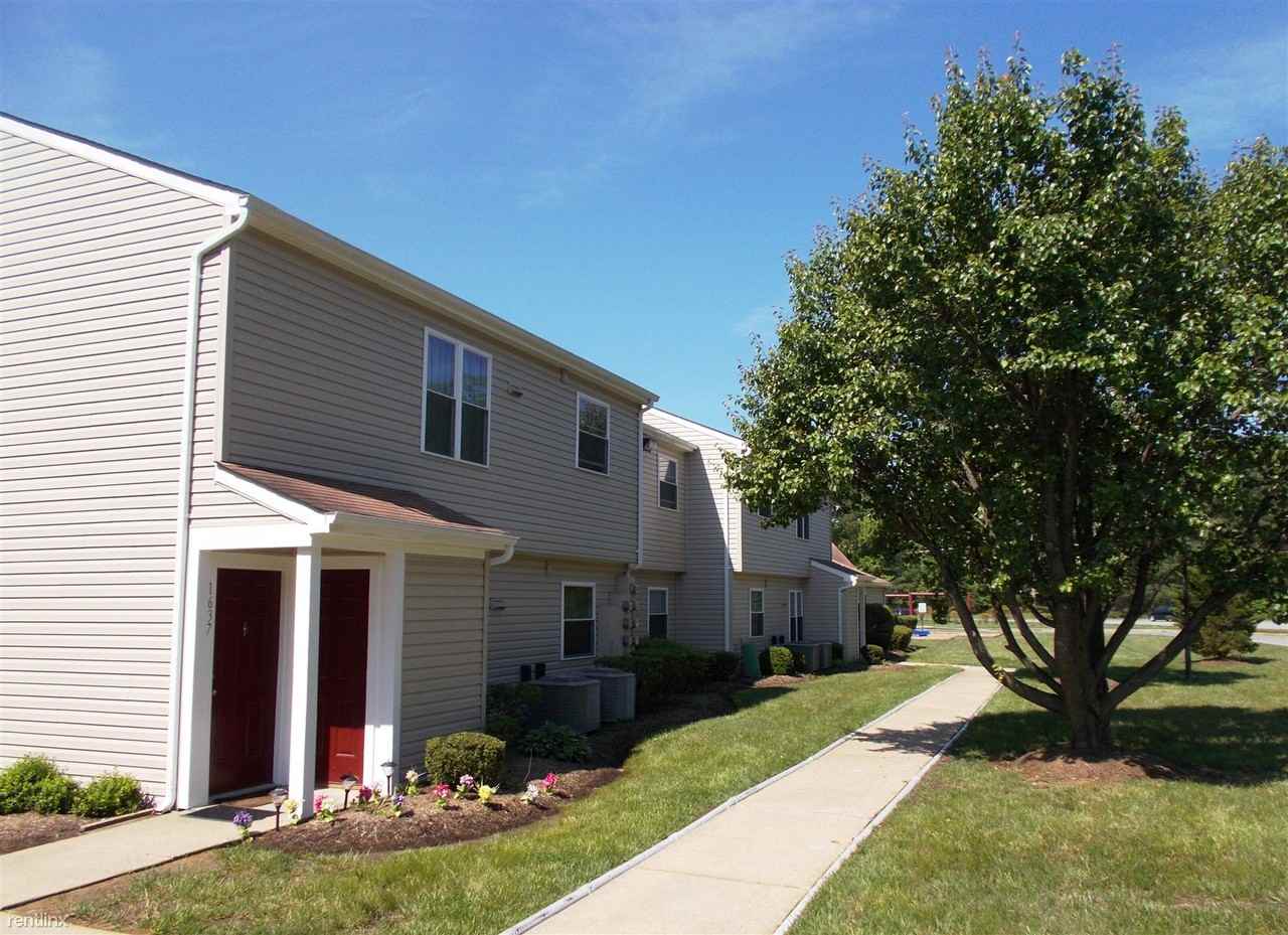 Lexington Village Apartments 21633 Liberty St 1629, Lexington Park