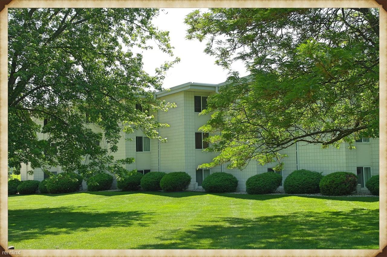 Cleveland Manor, Inc. Apartments 2200 Cleveland Ave, Midland, MI