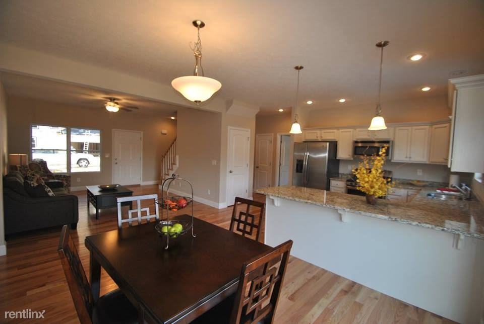 Anchors Cove Apartments 111101 Knollwood Dr, Charleston, WV 25302