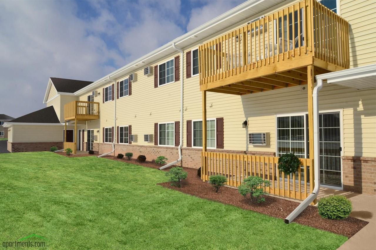 Stoney Creek Estates Apartments 940 Elm Dr, Little Chute, WI 54140