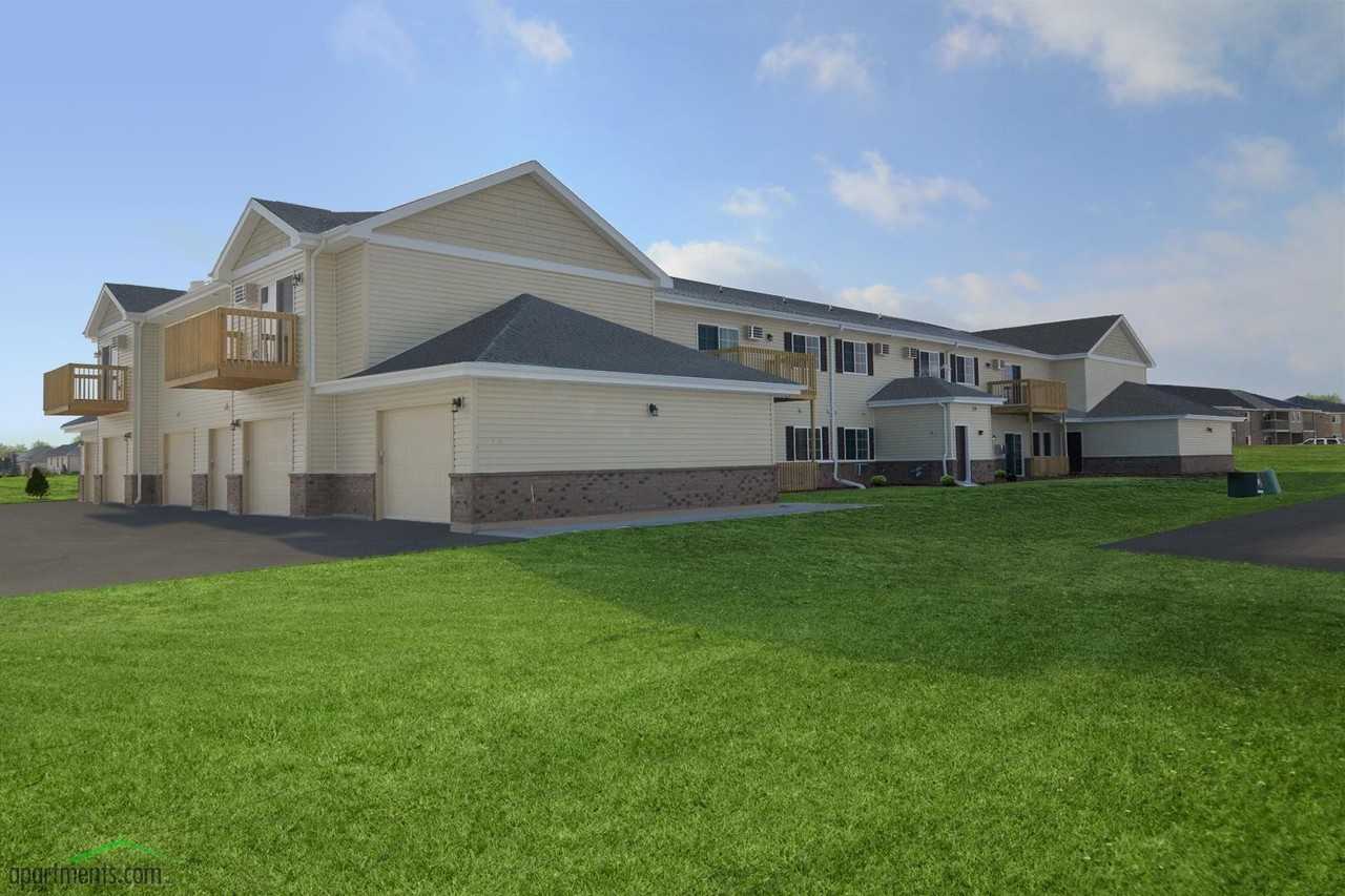 Stoney Creek Estates Apartments 940 Elm Dr, Little Chute, WI 54140