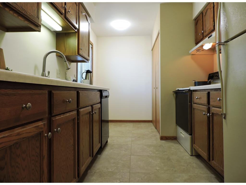 Maple Court Apartments 405431 Hartridge Dr, Hartland, WI 53029 Zumper