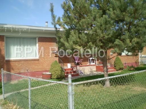 793 McKinley Ave, Pocatello, ID 83201 2 Bedroom Apartment for 425