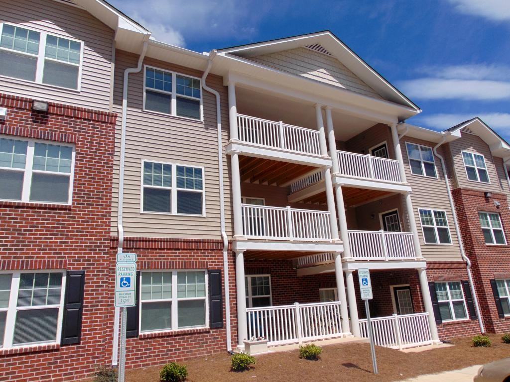 Friar Woods Apartments 203 203 Friar Woods Court, Kernersville, NC