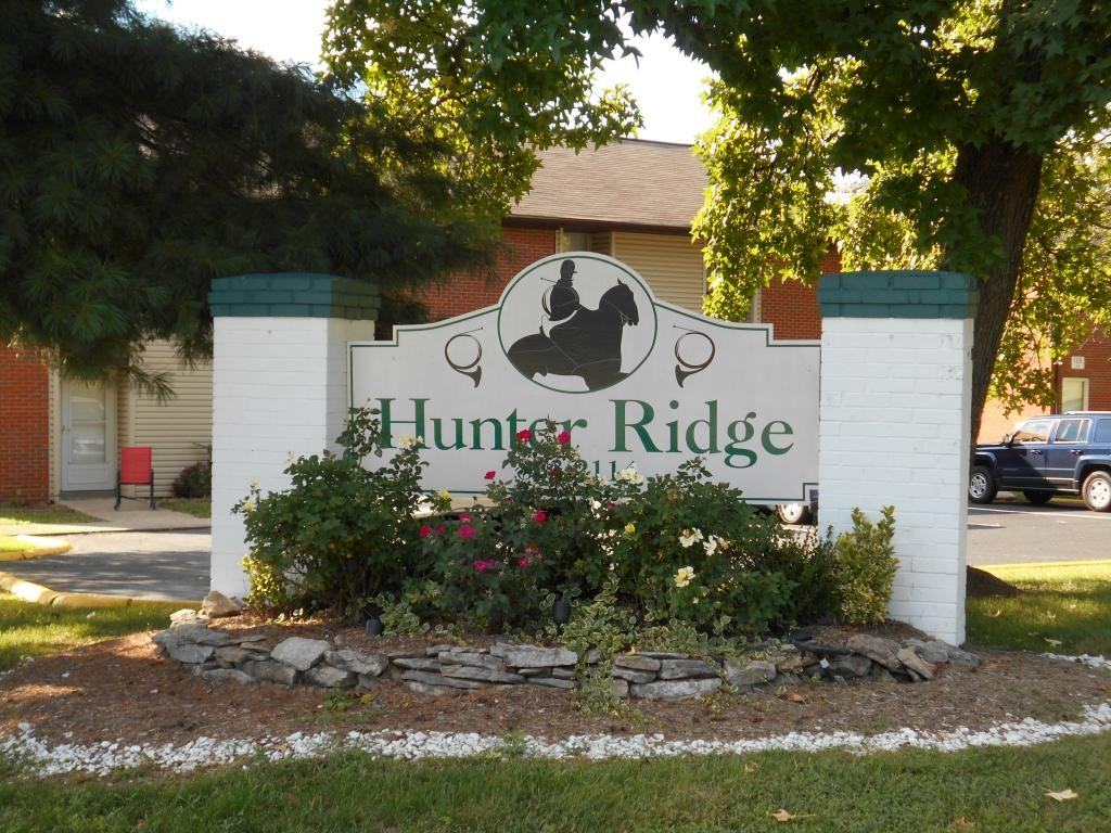 Hunter Ridge Townhomes Apartments 11011199 Johnson Ave,