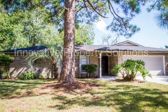 8424 Graybar Dr, Jacksonville, FL 32221 4 Bedroom House for 1,750