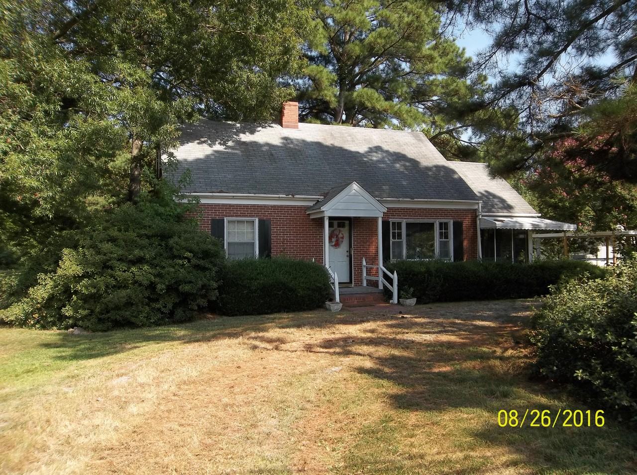 10643 Buckley Hall Road, Mathews, VA 23109 2 Bedroom House for 1,100