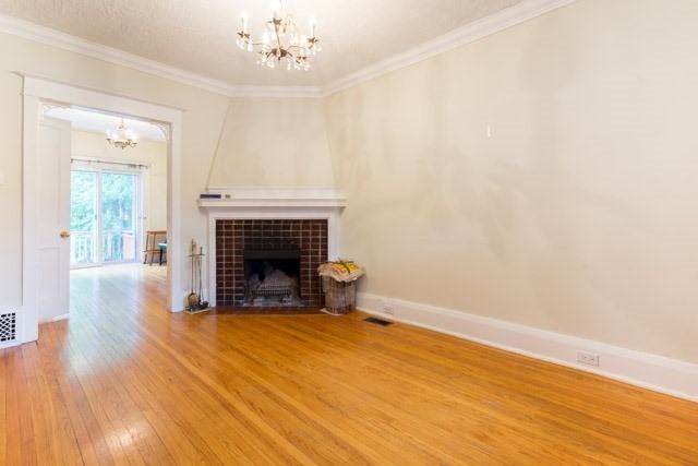 145 Avenue, Toronto, ON M6C 3L7 2 Bedroom House for 2,100