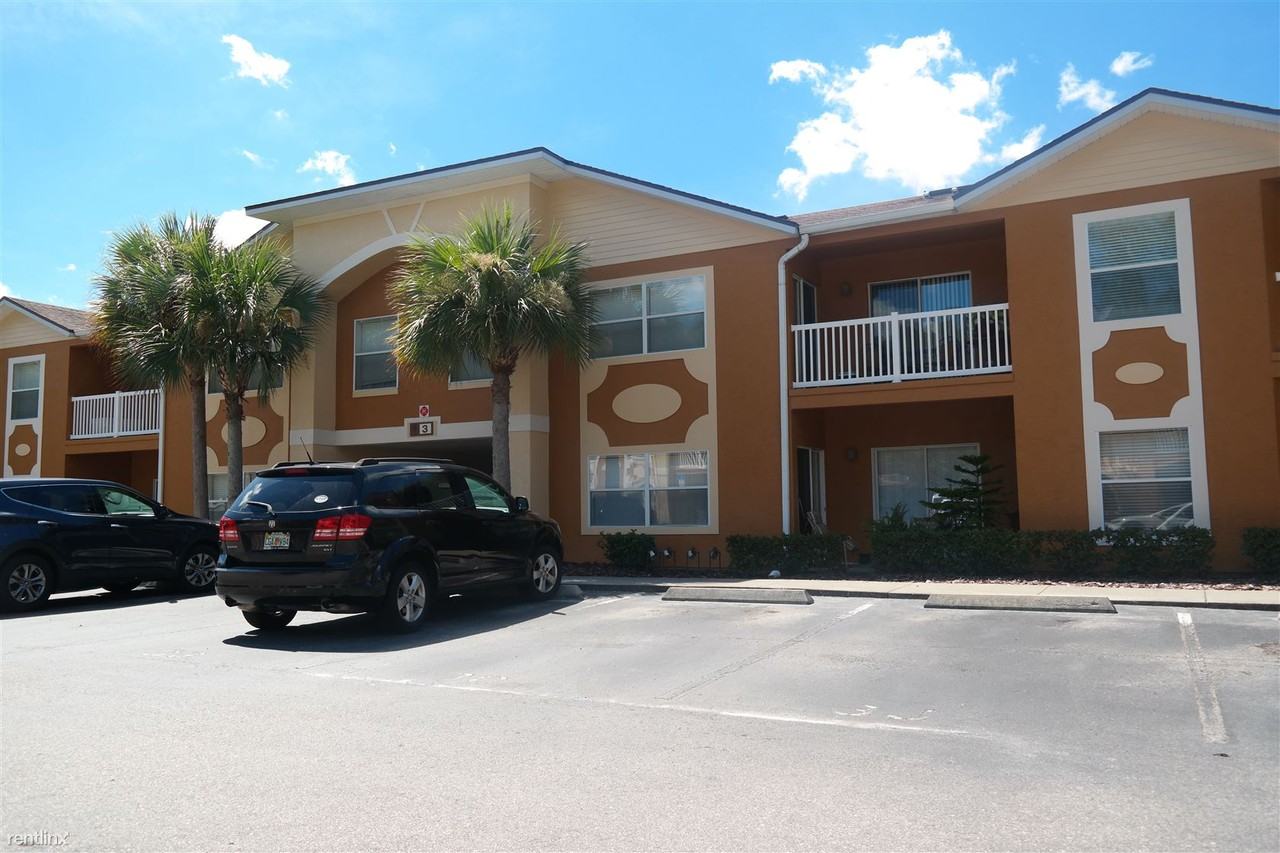 2/2 Condo at Palm Pointe Apartments for Rent 4600 E Moody Blvd, Palm