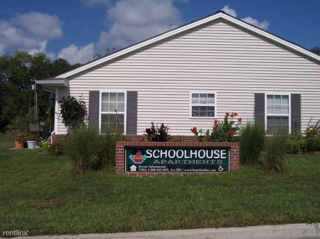School Apartments 29 Damon Cir, Corbin, KY 40701 Zamper