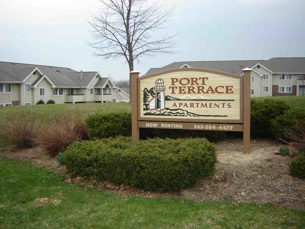 Port Terrace Apartments 1587 W Portview Dr, Port Washington, WI 53074
