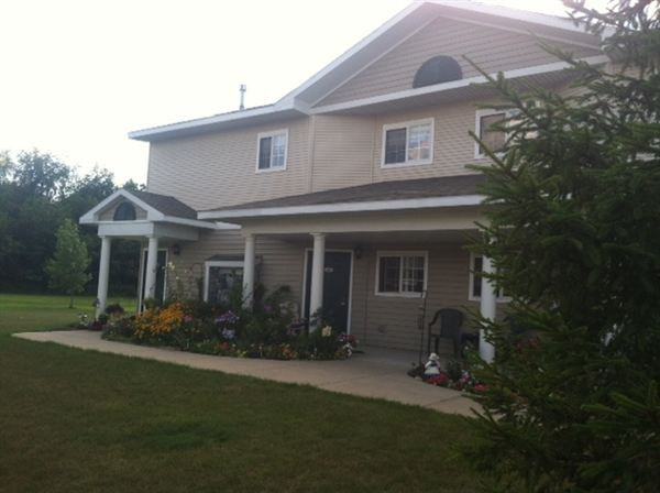 Eagles Wood & Trace and Eagles Wood Senior Apartments 29509 Amerihost Dr, Dowagiac, MI 49047