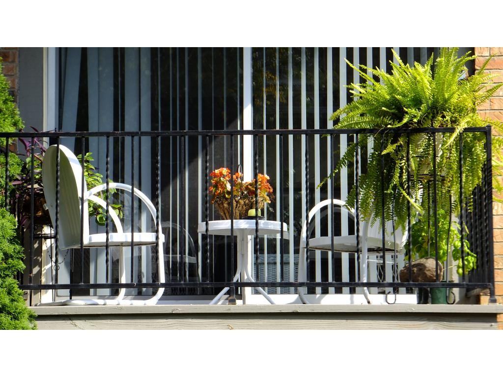 Chateau Monroe Apartments 5360 Monroe St, Toledo, OH 43623 Zumper