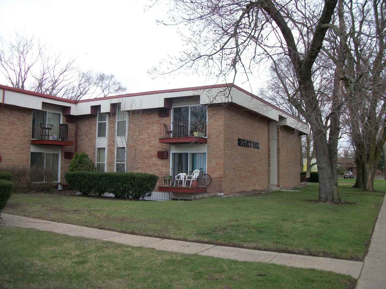 4190 Rochester Rd Apartments in Royal Oak, MI 48073 Zumper