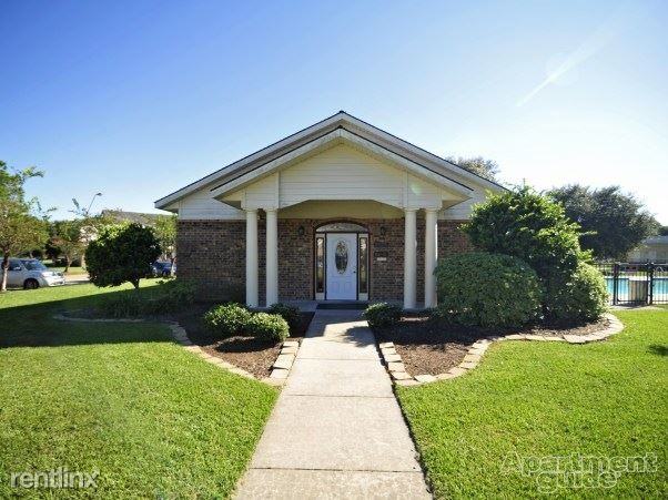 Place Vendome Apartments 1900 Prejean Drive, Lake Charles, LA 70607