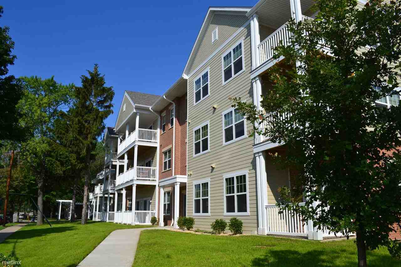 Burr Oaks Senior Apartments 2417 Cypress Way, Madison, WI 53713 Zumper