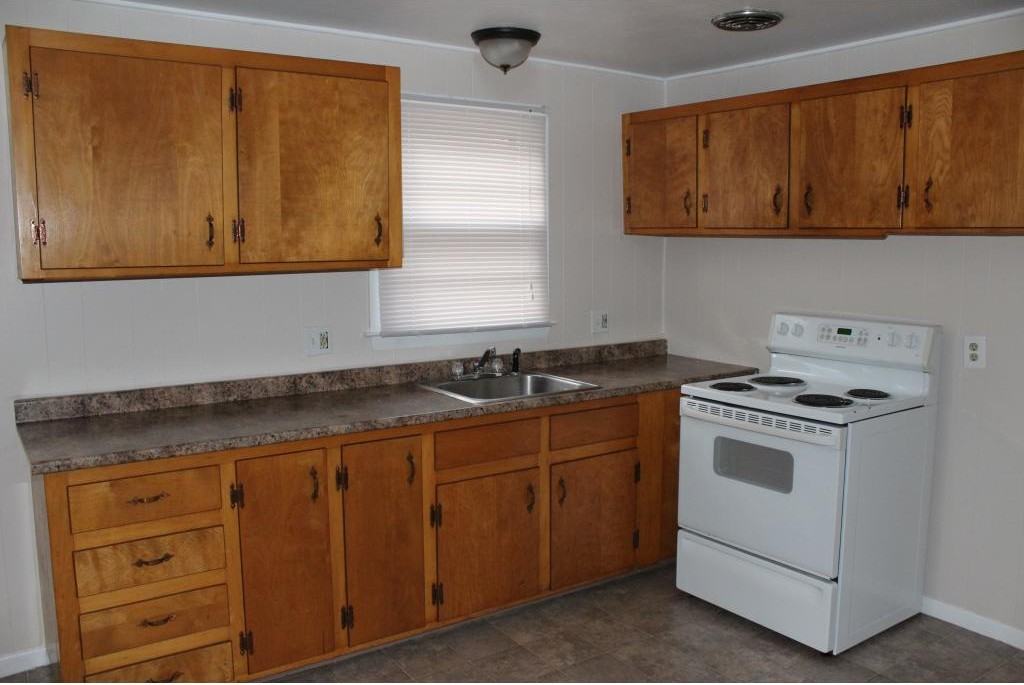 Renwood Apartments 20 Dartmouth Rd, Mansfield, CT 06268 Zumper