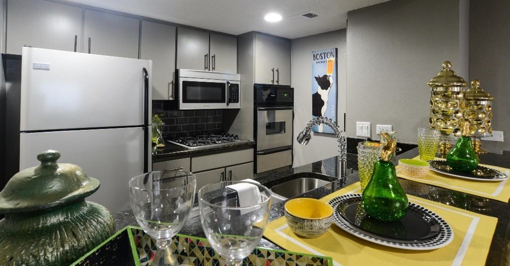 The Beverly Apartments 123 Brackenridge Ave, San Antonio, TX 78209