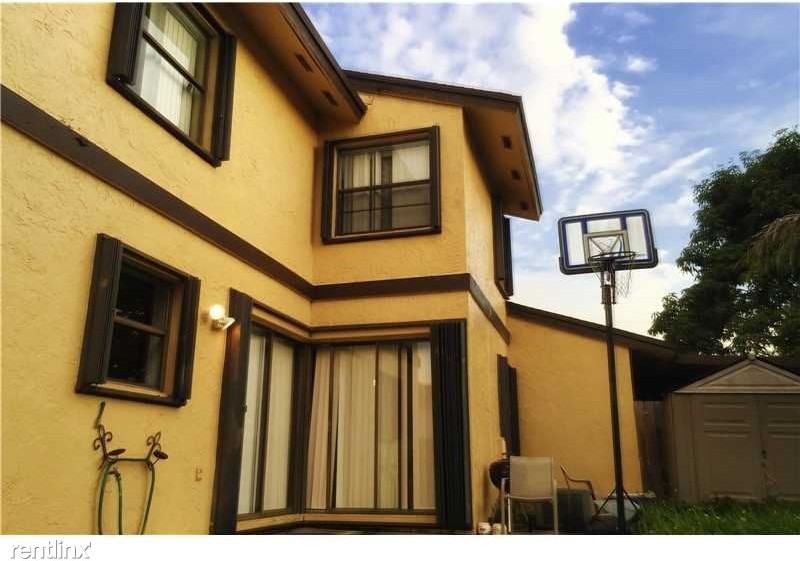 Woodgate, Miami, FL 33183 3 Bedroom House for 2,750/month Zumper