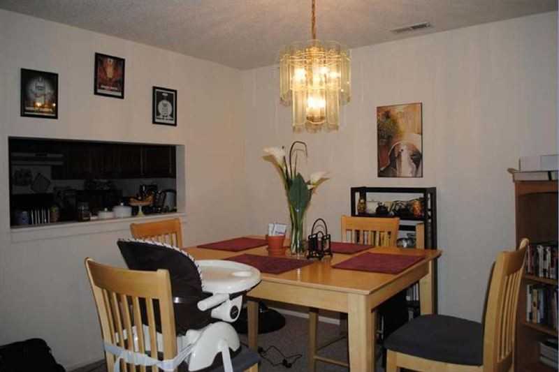 Brittany Commons Apartments 4212B Aberdeen Dr, Mount Laurel, NJ 08054