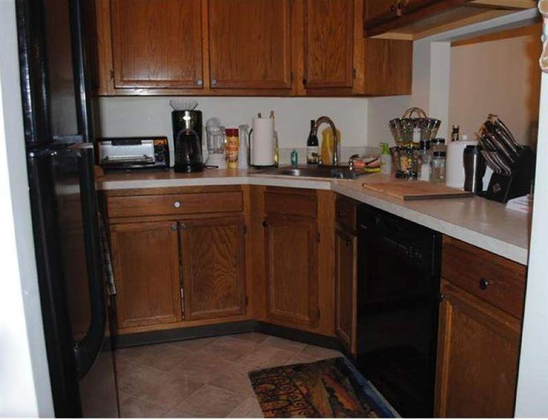 Brittany Commons Apartments 4212B Aberdeen Dr, Mount Laurel, NJ 08054