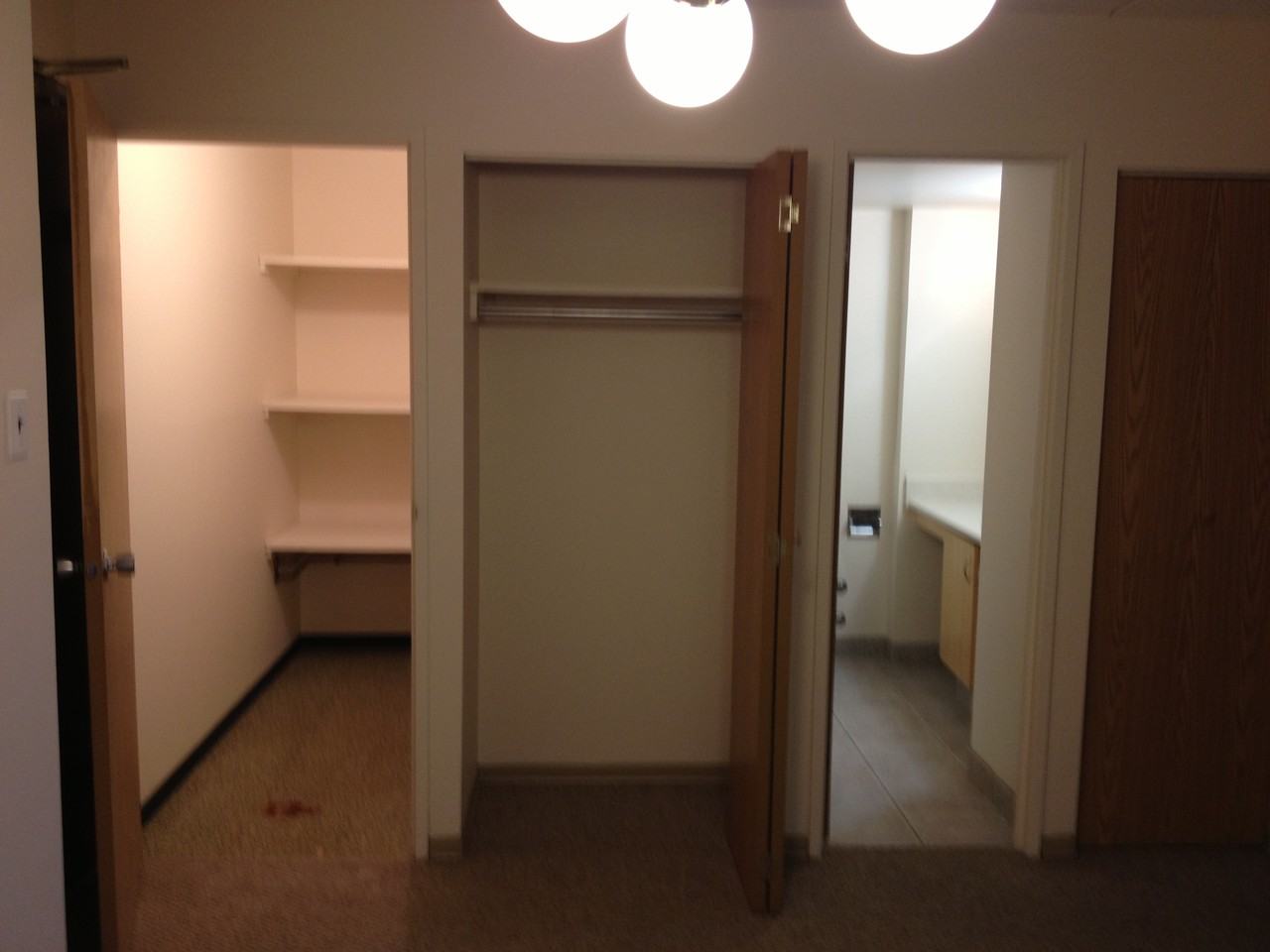 Holiday Towers Apartments 170 hargrave, Winnipeg, MB R3C3H4 Zumper