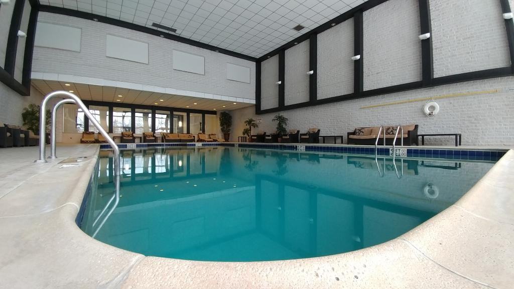 Hamptons Luxury Apartments 27040 Cedar Rd, Beachwood, OH 44122 Zumper