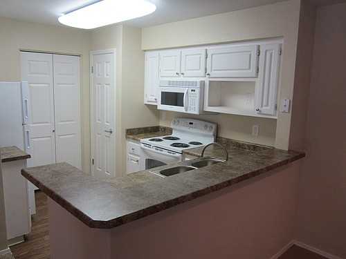 1751 East Roseville Parkway Apartments 1751 E Roseville Pkwy