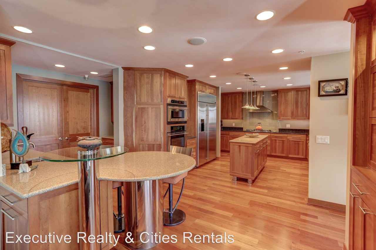 1070 Grandview Court Apartments 1070 Grandview Ct NE, Columbia