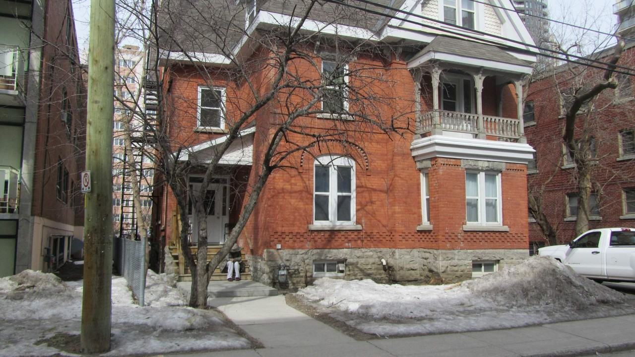 295 Cooper St 11, Ottawa, ON K2P 0G5 Apartment for Rent PadMapper