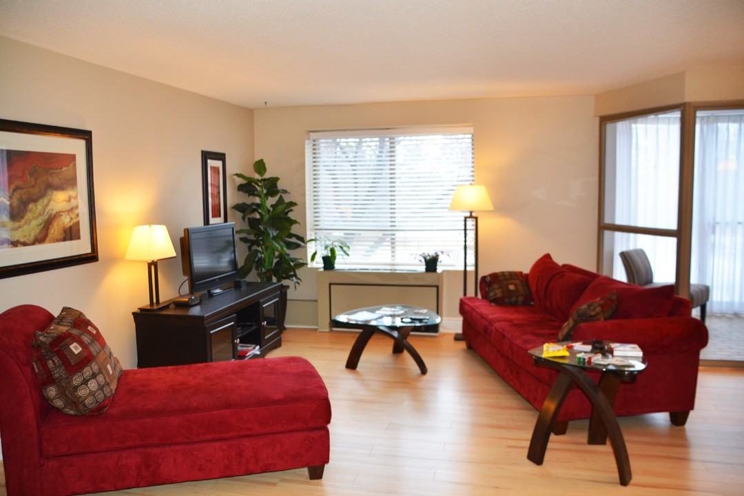 960 Teron Rd 202, Ottawa, ON K2K 1L9 2 Bedroom House for 1,750/month