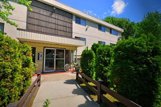 Edgewater Terrace Apartments 150 Kitchener Crescent, Kamloops, BC V2B