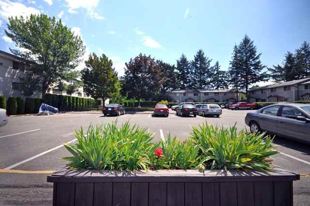 Edgewater Terrace Apartments 150 Kitchener Crescent, Kamloops, BC V2B