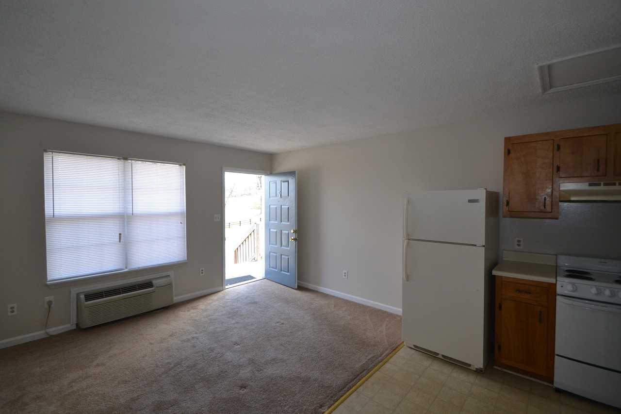 401403 Woodland Circle Apartments 403 Woodland Cir, Waynesboro, VA