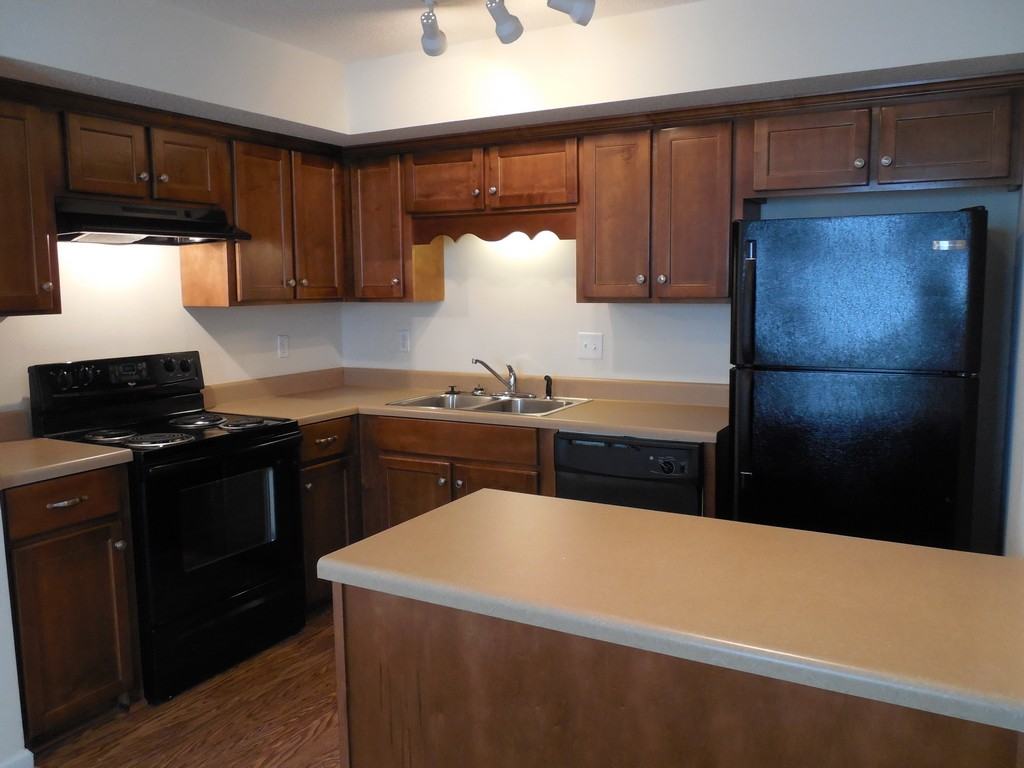 Castlewood & Park Place Apartments 700 East Park Avenue, Valdosta, GA