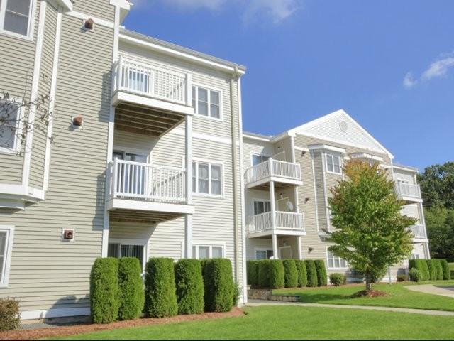 The Estate at Princeton Reserve Apartments 595 Merrill Ln, Dracut, MA 01826 Zumper