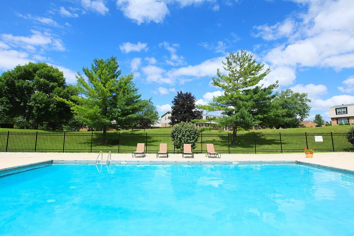 Red Coach Village Apartments 199 The Post Rd, Springfield, OH 45503