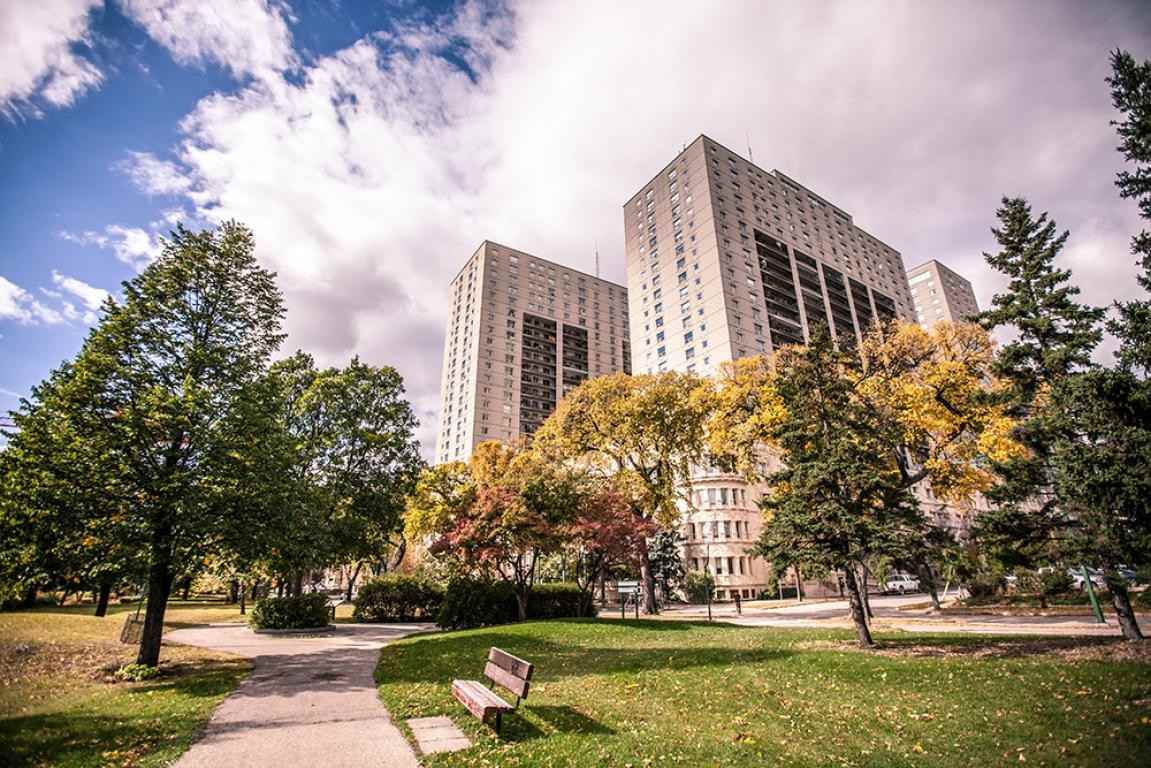Fort Garry Place III Apartments for Rent 20 Fort St, Winnipeg, MB R3C