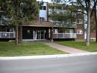 299 Spring Garden Apartments 299 Rue Spring Garden, DollardDes