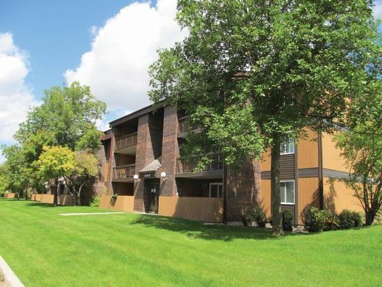 Chancellor Estates Apartments 944 Chancellor Dr, Winnipeg, MB R3T 2K1 Zumper