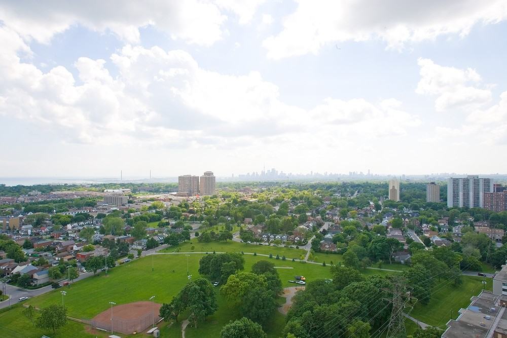 Crescent Town Apartments 7 Crescent Pl, Toronto, ON M4C 5L7 Zumper