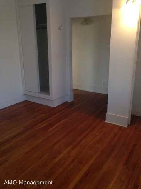 5956 Phillips Ave Apartments in Squirrel Hill South, Pittsburgh, PA